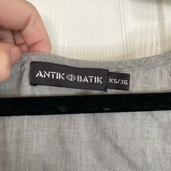 ANTHROPOLOGIE Antik Batik Gray Embroidered Tunic Dress Size Extra Small - Picture 4 of 5
